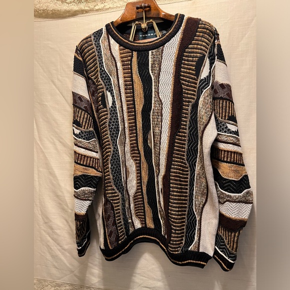 PartnerVTG Tundra Canada Sweater Brown Size XXL